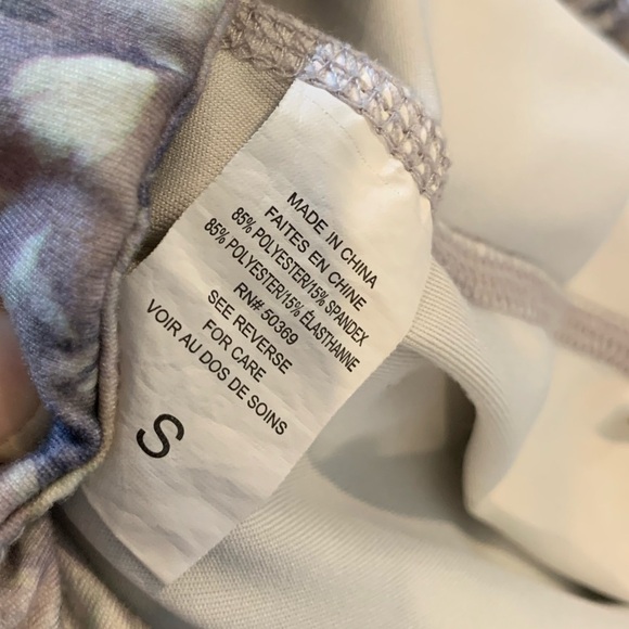 D11.4 Jockey Sport® Prism Print Leggings • Jockey Sport - Picture 5 of 6